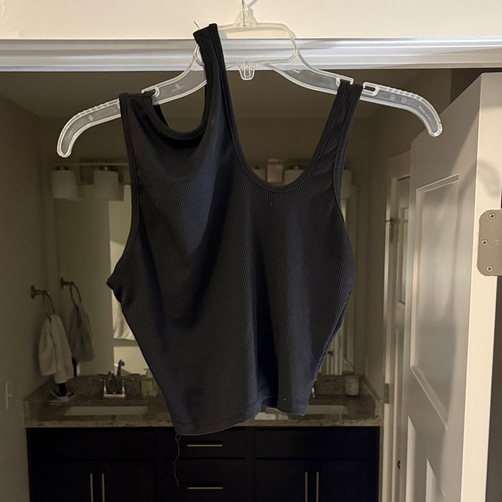 SHEIN Black Ribbed Tank Top